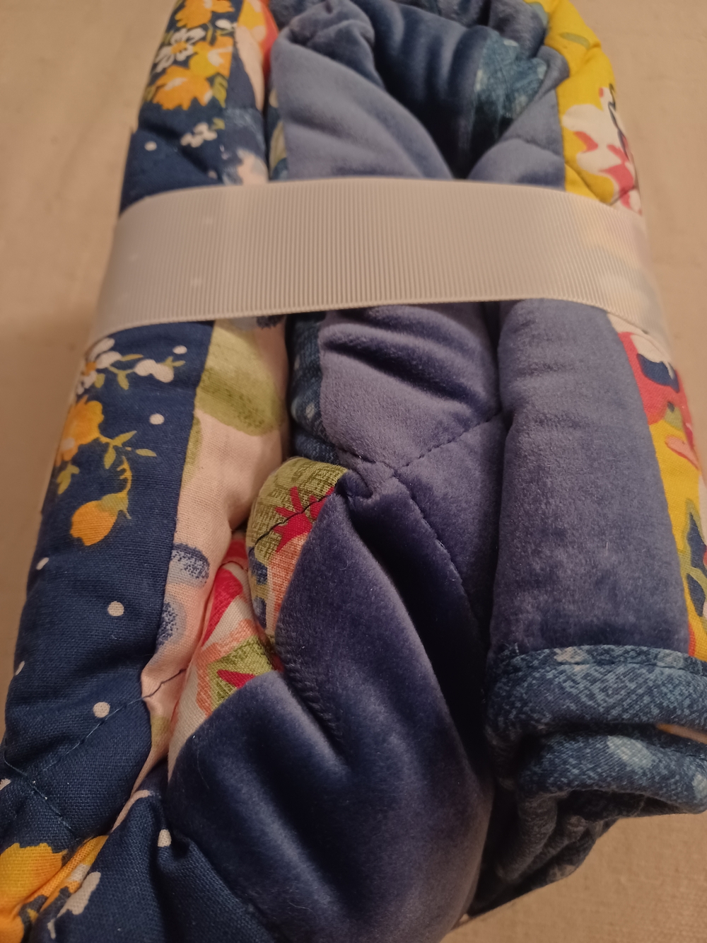 The Pioneer Woman Paige Patchwork Navy Floral Quilted King Shams (Pair) - Picture 2 of 8